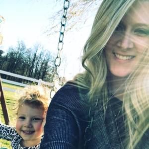 Meet your Posher, Simone